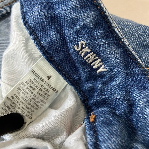 Womens American Eagle Light Washed Skinny Jeans. Size 4. - Picture 5 of 5